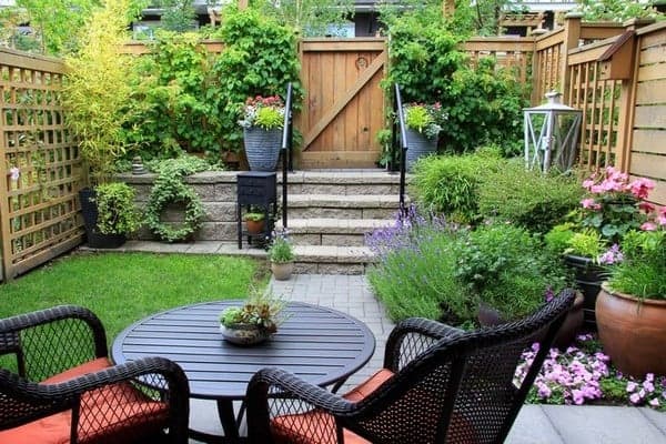 Backyard-Landscaping-Des-Moines-WA