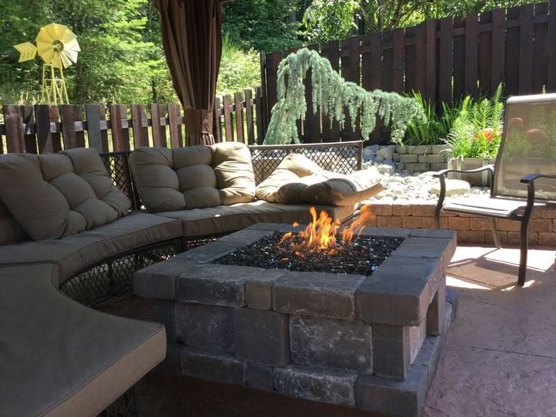 outdoor-gas-fireplace-kirkland-wa